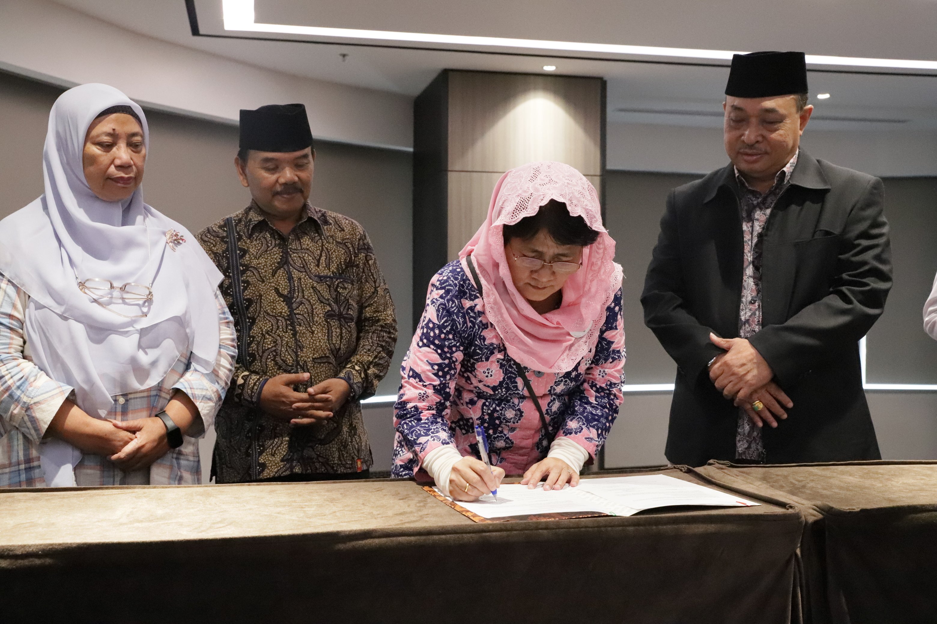 Finalisasi Standar Kompetensi Dokter Spesialis/Subspesialis (Kedokteran Okupasi, Anestesiologi dan Terapi Intensif, Neurologi dan Kedokteran Emergensi )